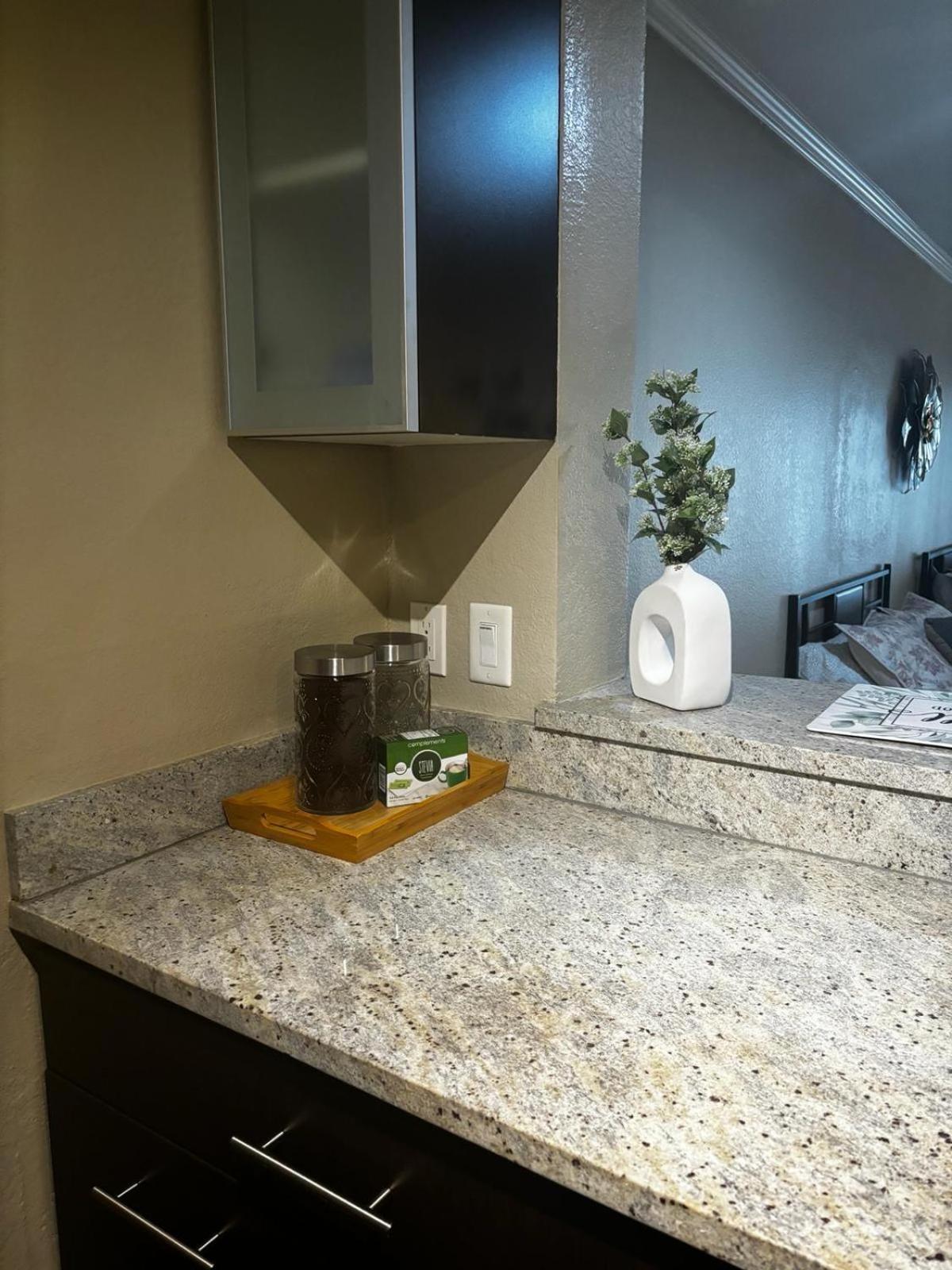 Sweet Studios Universal Loft Free Parking And Wifi Los Angeles Exterior foto